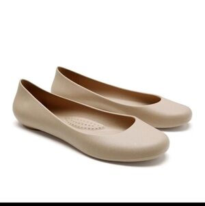 Okabashi Elegant Beige Women's Ballet Flats